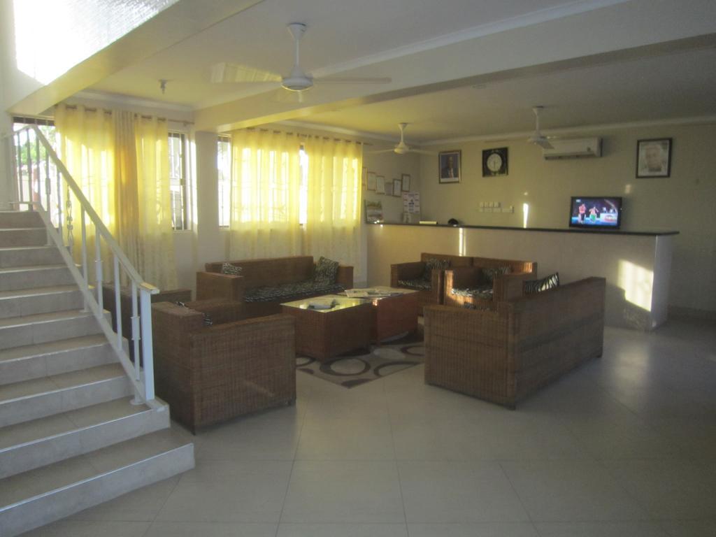 FQ Hotel Limited Daressalam Exterior foto